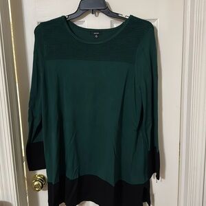 Tunic Sweater with zippers on sleeve
